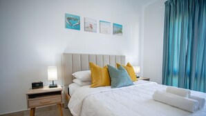 2 bedrooms, iron/ironing board, internet, bed sheets