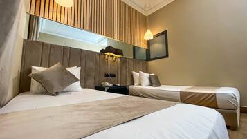 Twin Room | Premium bedding, individually furnished, desk, laptop workspace