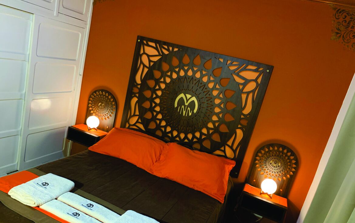 double room | free wifi, bed sheets