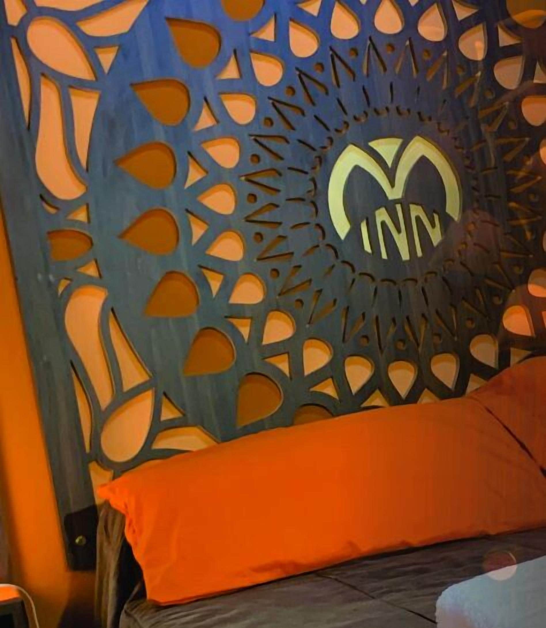 double room | free wifi, bed sheets