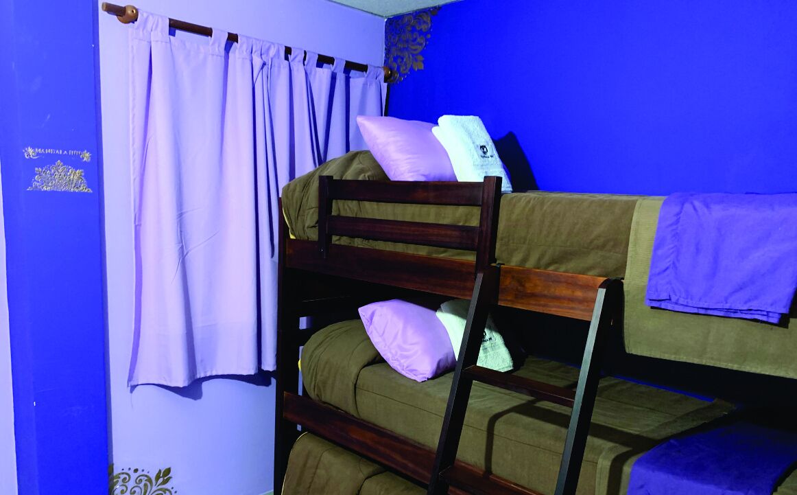 triple room | free wifi, bed sheets