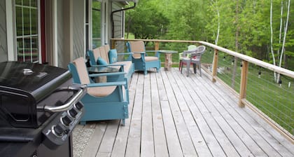 Stonehaven Cottages - "The Birchview Suite Duplex - Upper Level"