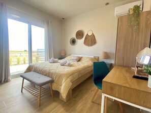 2 quartos, escrivaninha, Wi-Fi de cortesia, roupa de cama