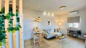 TV - Family House by the Sea | Peace, Nature & Comfort (Analipsi)