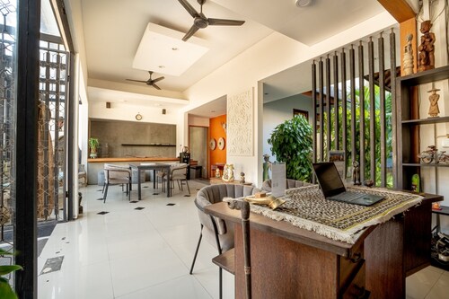 Seaside Boutique Hotel 106 (30m from beach)