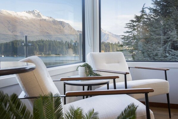 Interior - Livin` on Lake Time | Waterfront home | Spectacular views and convenient to town (Queenstown)