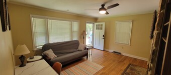Relaxed, pet-friendly home walkable to Clemson campus, stadiums or downtown.