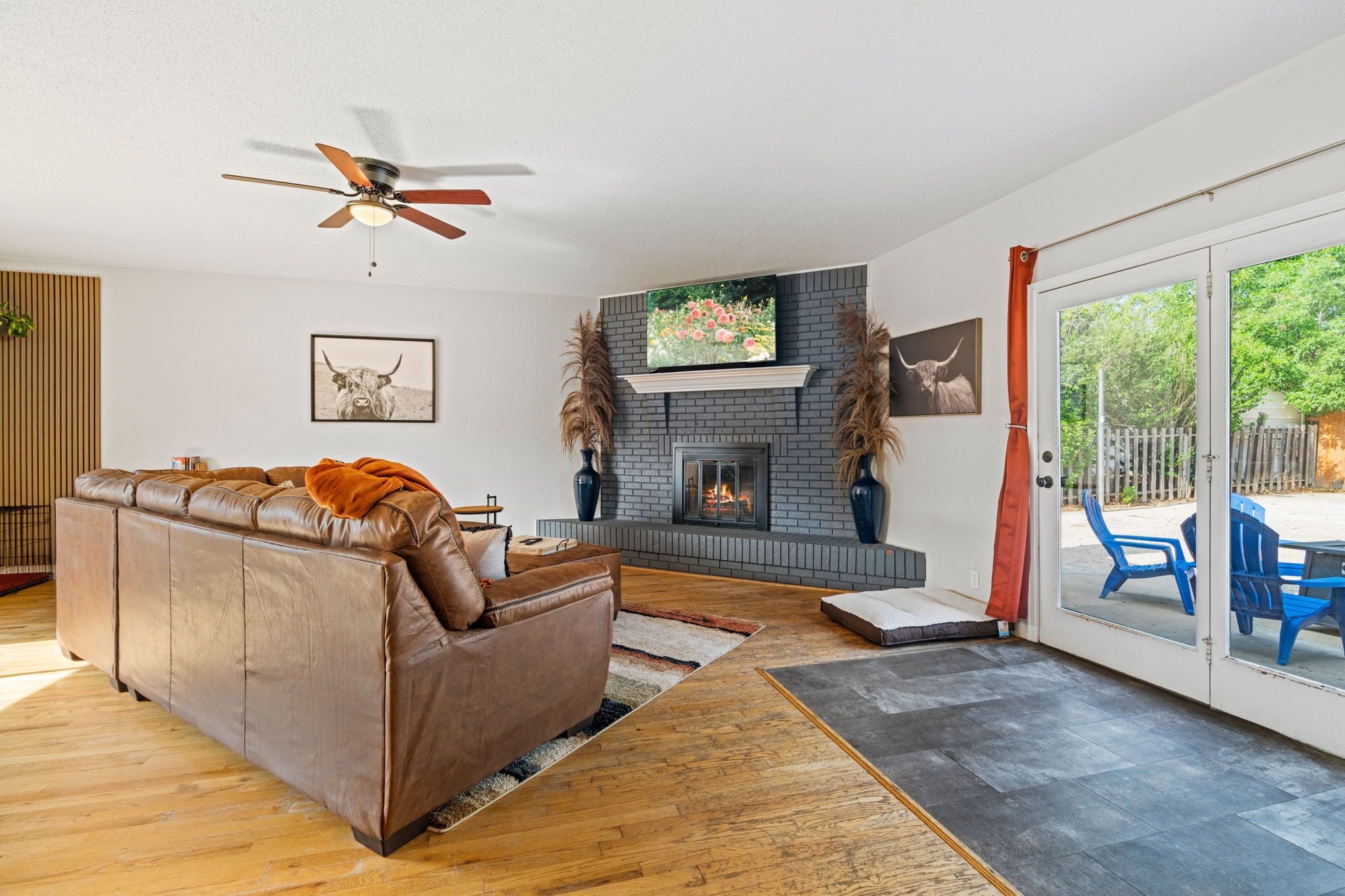 Mid-century modern - Spacious - Patio & BBQ