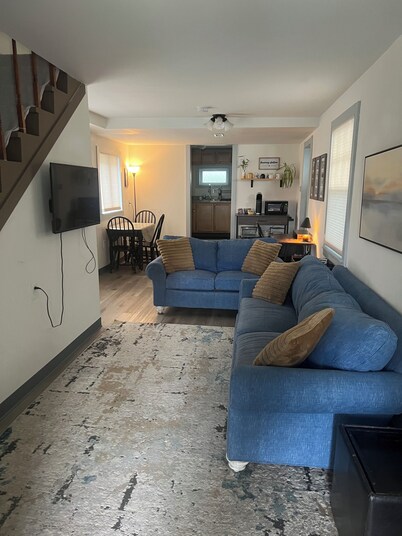 Cozy Cottage Walking Distance to Chautauqua Lake