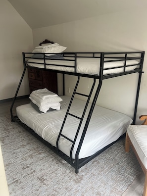 2 Schlafzimmer, kostenloses WLAN, Bettwäsche