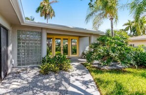 Exterior - Bay Breezes is a waterfront home in a gated community minutes from the beach. (Pompano Beach)