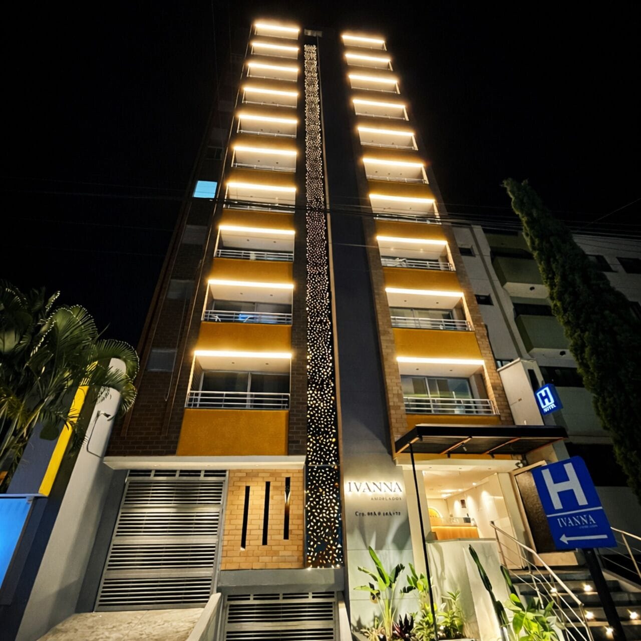 Façade de l’hébergement  – soirée/nuit