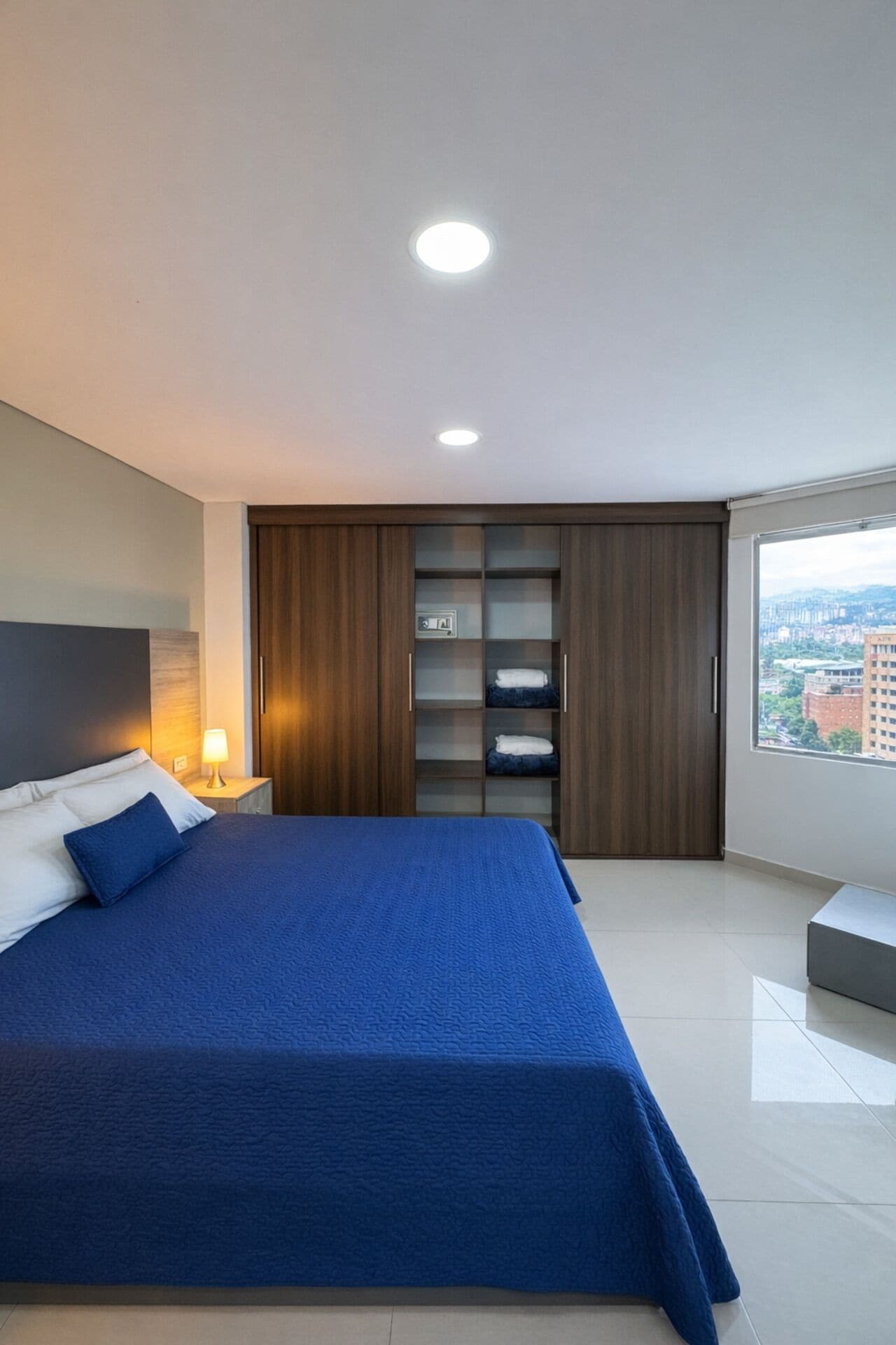 Apartemen Deluks | Lemari pakaian