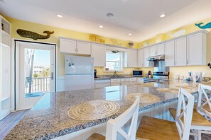 Fridge, microwave, oven, stovetop - Spacious Gulf-View Home with Large Decks, Private W/D and Steps Away From Beach (Navarre)