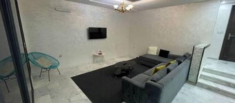 Apartment Champs de Cours