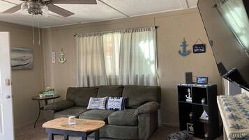 智能電視、書籍