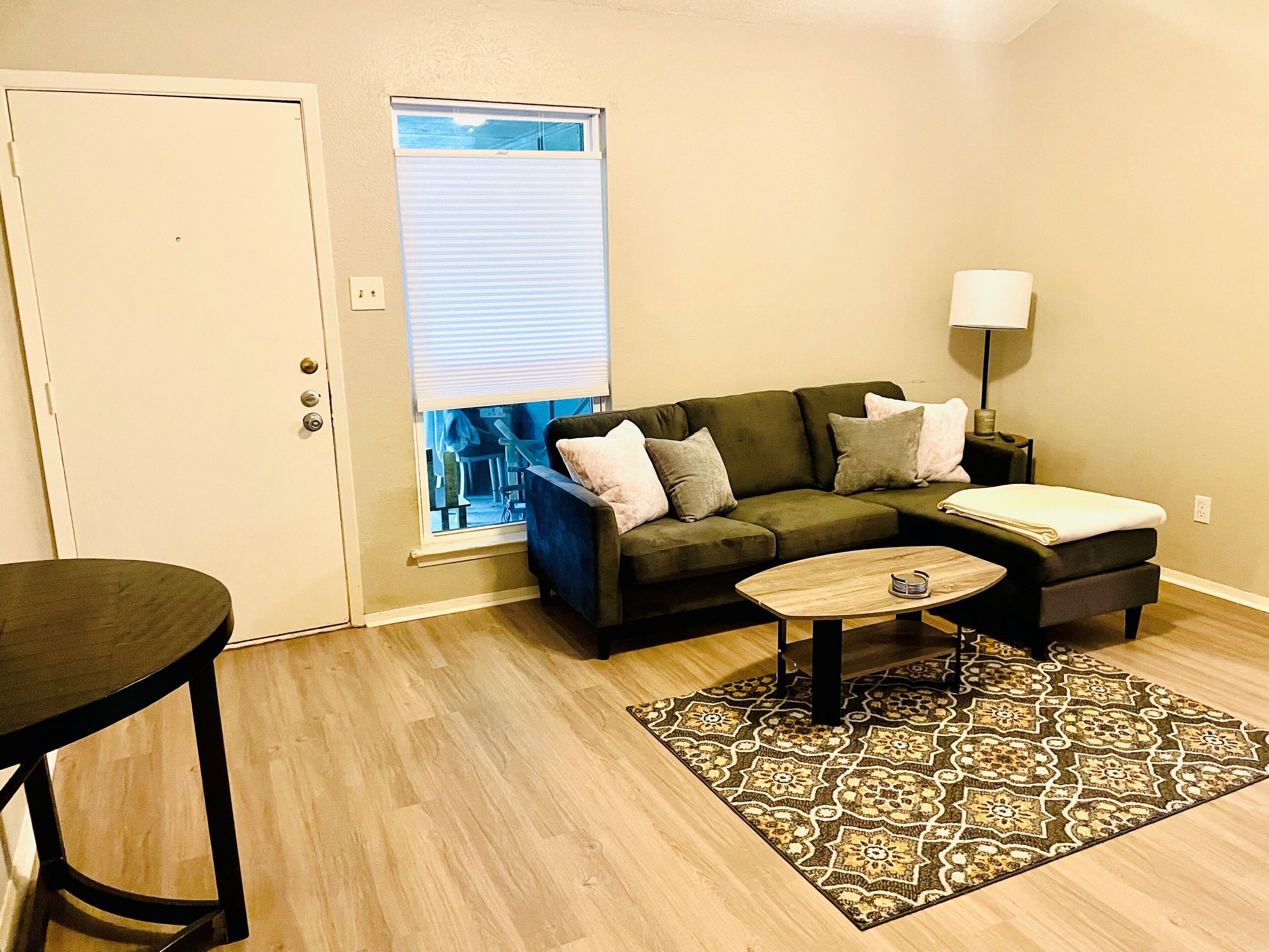 Smart-TV, bøker, PC-skjermer og printere