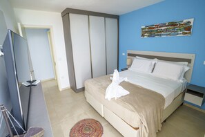 2 sovrum, skrivbord, strykjärn/strykbräda och wi-fi