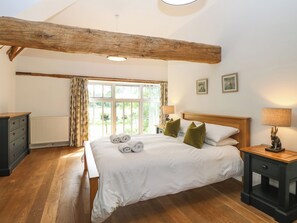 4 bedrooms, individually decorated, individually furnished, free WiFi - The Barn (Norwich)