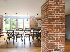 Dining - The Barn (Norwich)