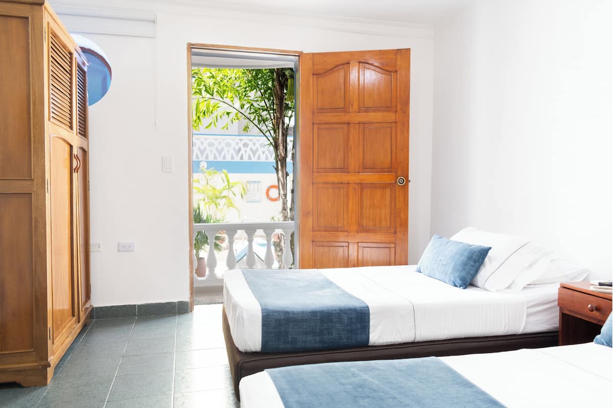 Habitació Comfort | 1 dormitori, escriptori, wifi gratuïta i roba de llit 