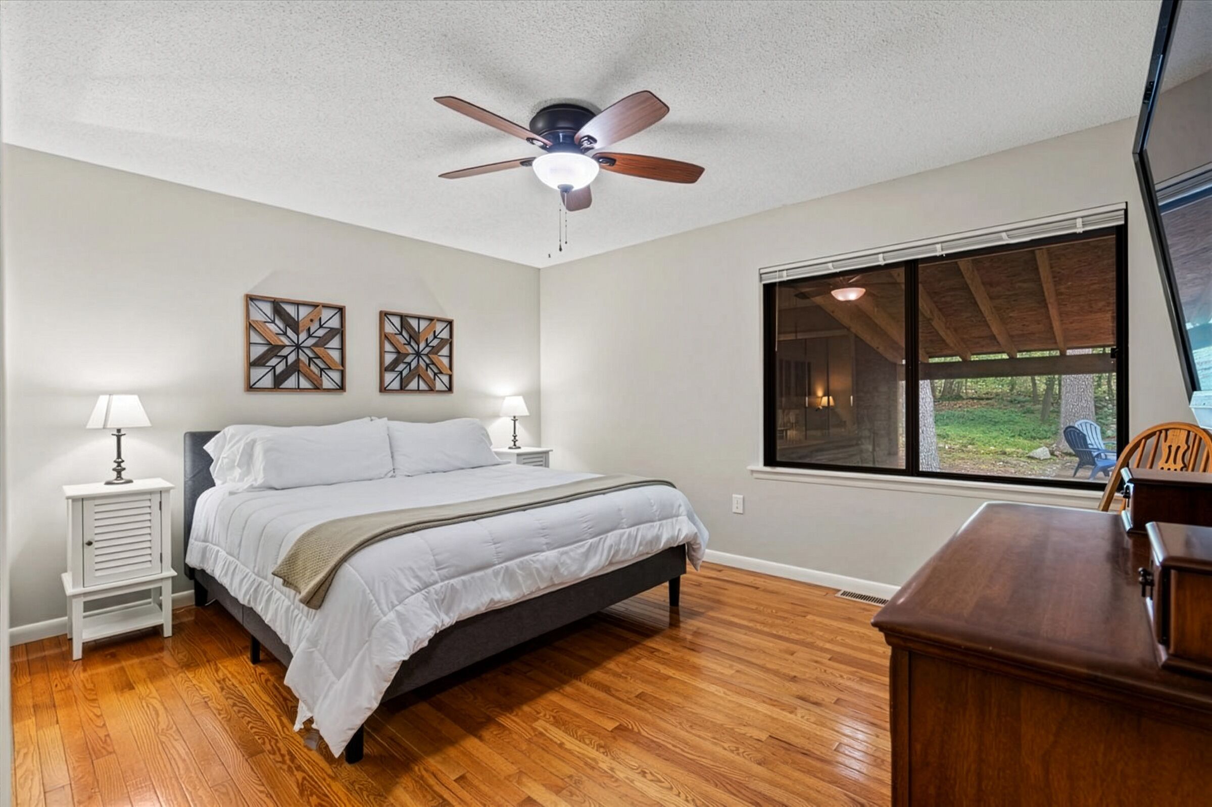 3 quartos, ferros/tábuas de passar roupa, Wi-Fi de cortesia