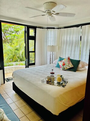 2 habitaciones, tabla de planchar con plancha y ropa de cama 