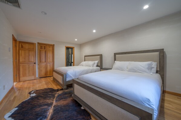 2 habitaciones y caja de seguridad en la habitación 