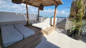 Property grounds - Stroll to 5th Ave and The BEST Beach in Town
 (Playa del Carmen)