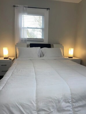 2 chambres, fer et planche à repasser, Wi-Fi, draps fournis