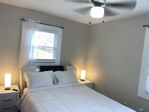 2 bedrooms, iron/ironing board, WiFi, bed sheets