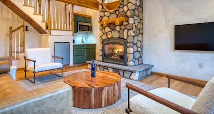 LUXURY DUPLEX SUITE WITH JACUZZI