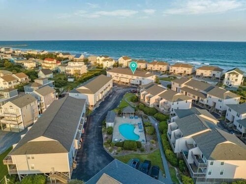Oceanview, Pool, Private Beach access