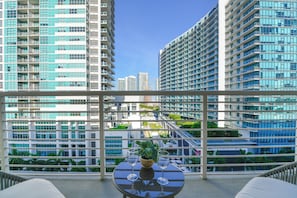 View from property - Modern Condos in Midtown Miami (Miami)
