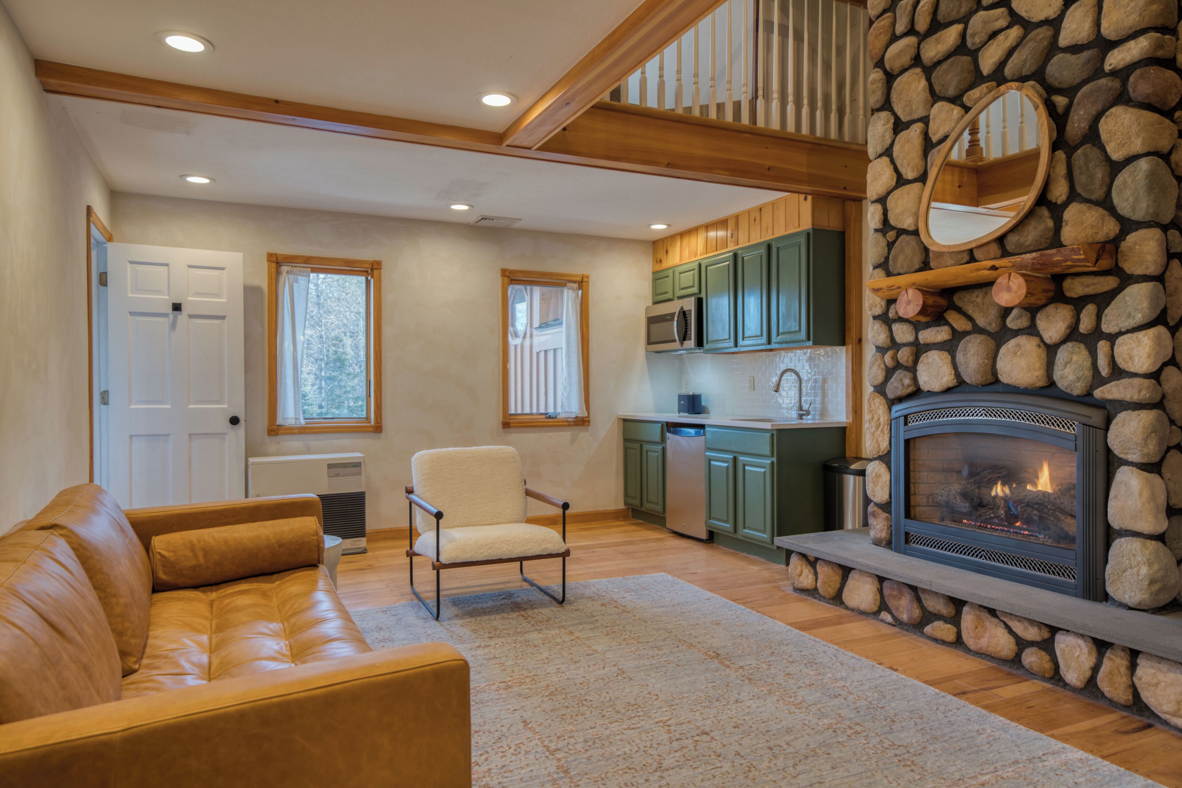 Smart TV, fireplace