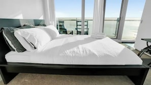 1 bedroom, blackout drapes, iron/ironing board, free WiFi