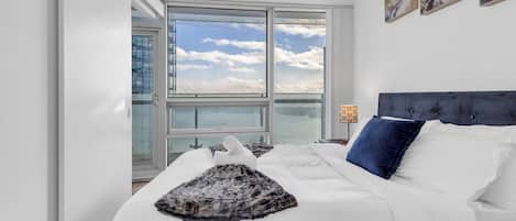 Premier Apartment, Multiple Beds, Balcony, Lake View