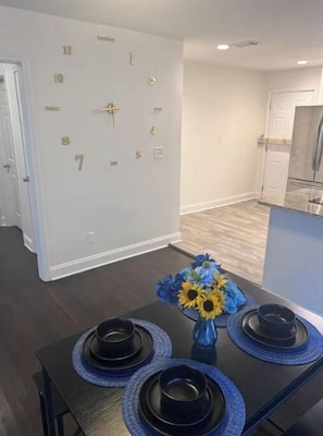 Dining - THINK BIG VACATION ENJOYMENT (Atlanta)