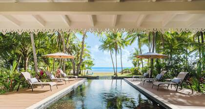 Beachfront Coastal Dream Villa!