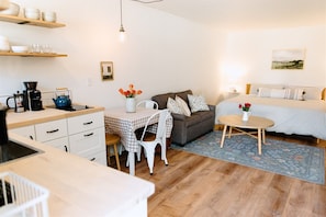 Interior - Cute brand new studio in a peaceful neighborhood! (Moscow)