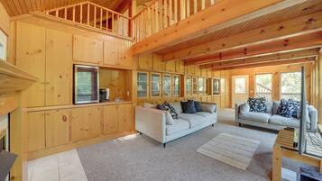 Fernseher, Kamin, Videospiele