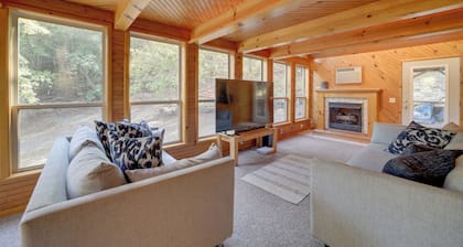 Lake Eufaula Retreat w/ Boat Slip & Fireplace!