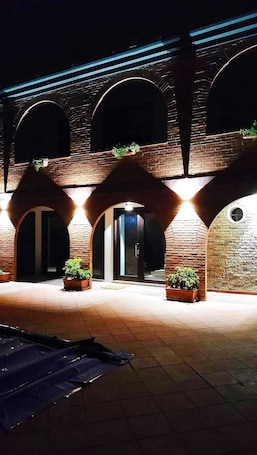 Esterni. Relais Galatea