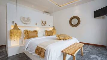 1 bedroom, iron/ironing board, bed sheets