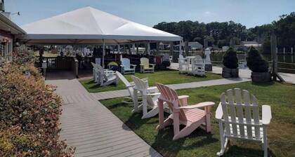Carrick Bend -Balcony View of ICW- Dog Friendly!