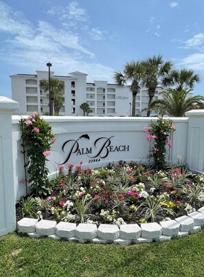 Property grounds - "Kays Coastal Getaway" | Palm Beach Resort A55 | Heated Outdoor Pool | My Beach Getaways (Orange Beach)