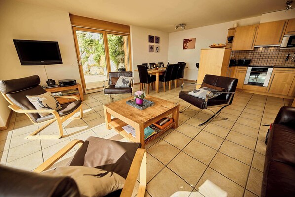 Televisión y reproductor de DVD 