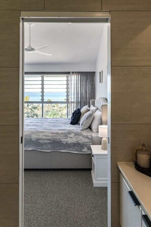 3 bedrooms, WiFi, bed sheets - 10 Andari Sunshine Beach Beachside Luxury Home (Noosa)