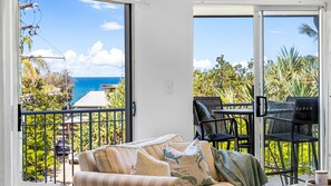 Smart TV - 3 Andari Sunshine Beach Modern Apt 1 Min Beach (Noosa)