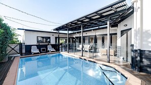 Pool - Absolute Beachfront House with Pool & Views (Noosa)